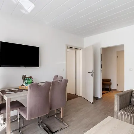 Kramer Meine Cardplus Inkl 公寓