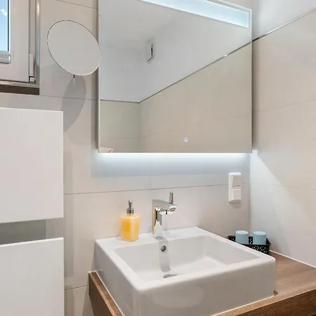 Kramer Meine Cardplus Inkl 公寓